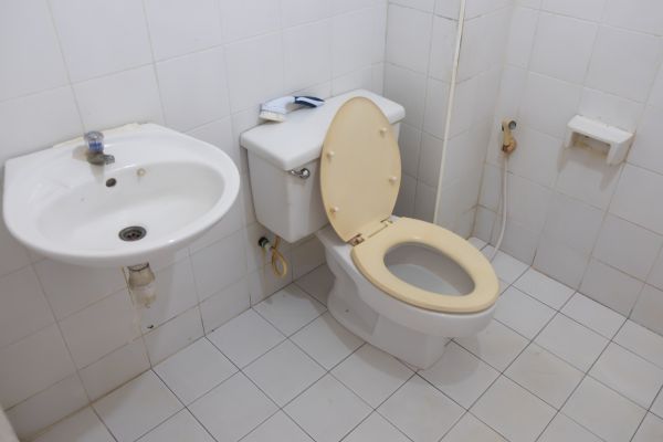 outdated bathroom outdated bathroom