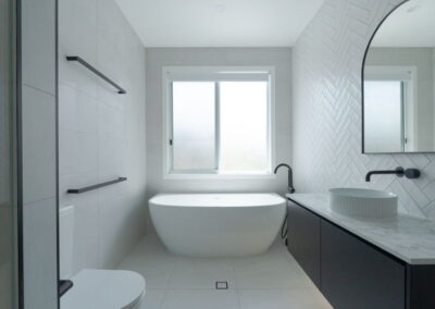 free standing bath tub in Holland park bathroom renovation