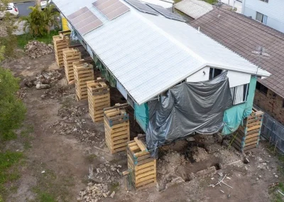 house lifting and build under Carina